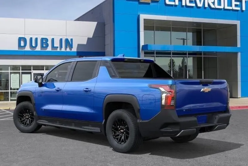 2026 Chevrolet Silverado EV LT photo 1