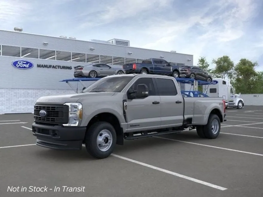 2025 Ford F-350 photo 1