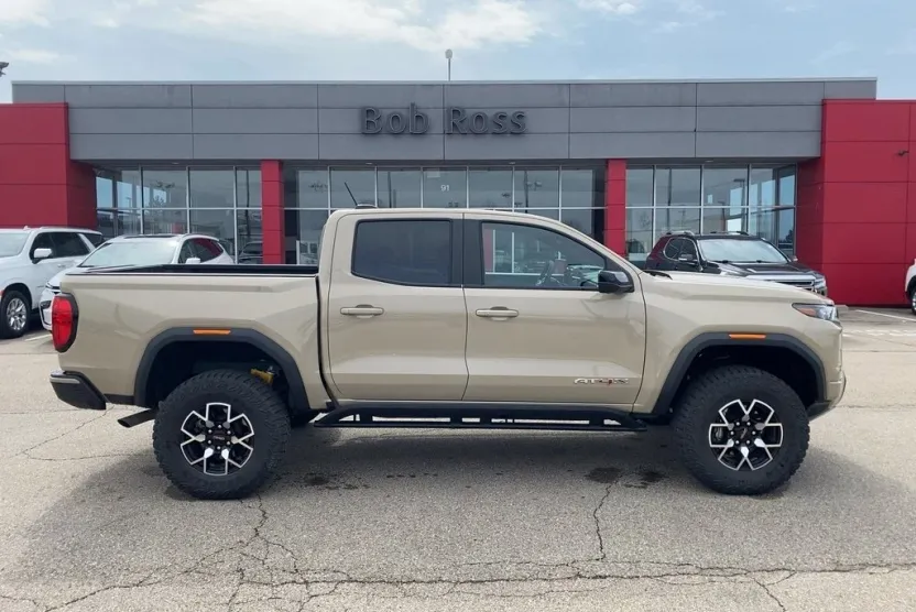 2023 Gmc Canyon AT4X photo 1
