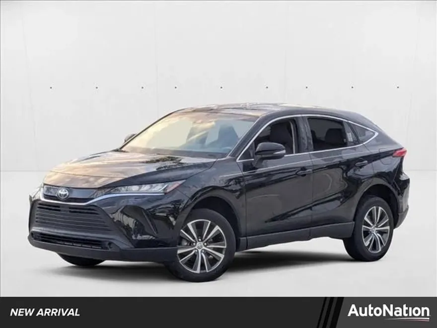 2022 Toyota Venza LE photo 1