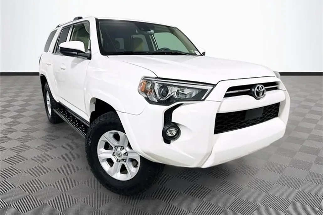 2021 Toyota 4Runner SR5 photo 1