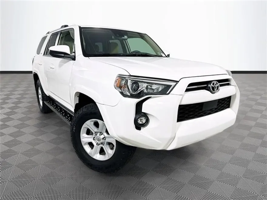 2021 Toyota 4Runner SR5 photo 1