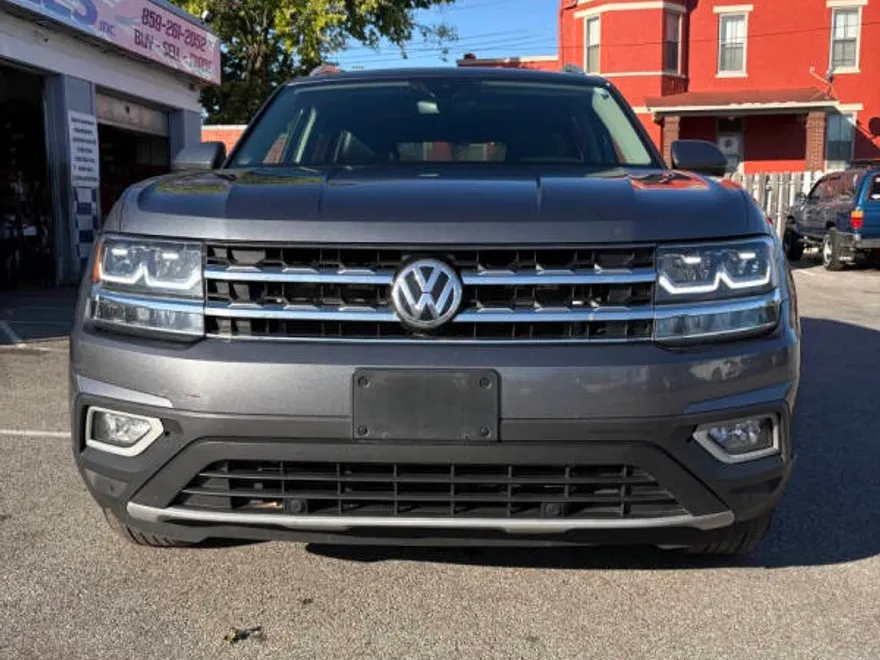 2018 Volkswagen Atlas V6 SEL photo 1