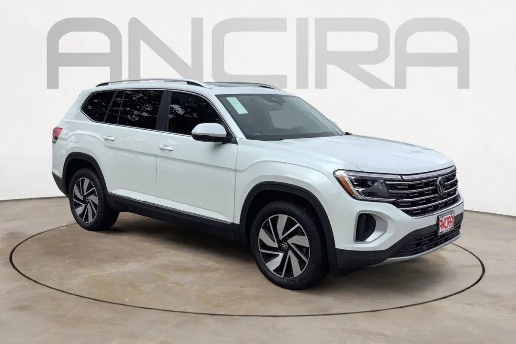 2025 Volkswagen Atlas SEL photo 1