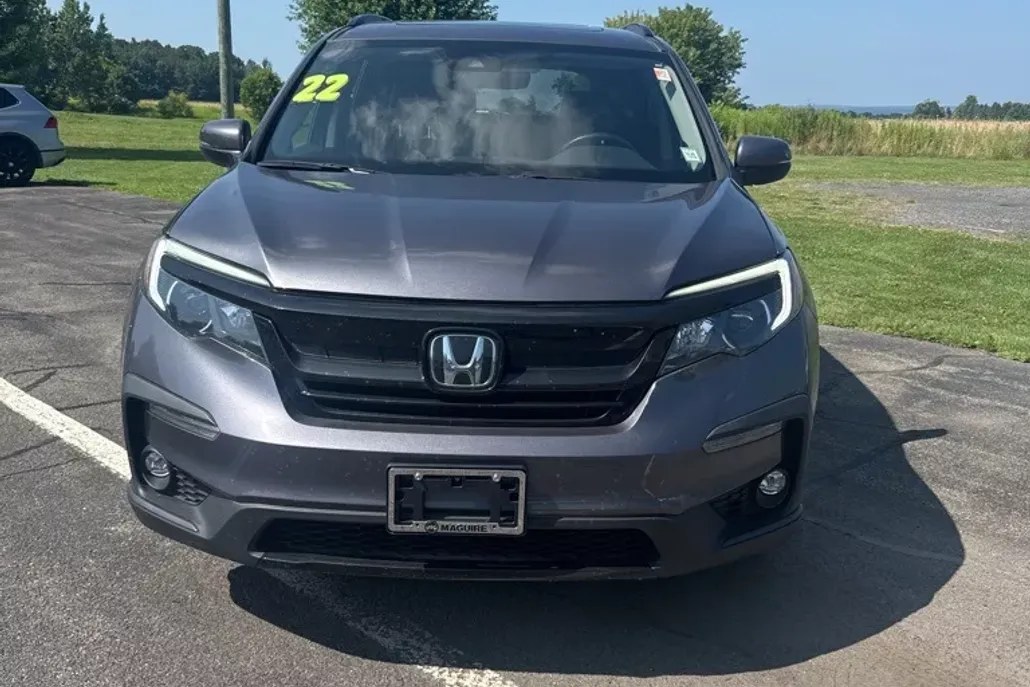 2022 Honda Pilot Special Edition photo 1
