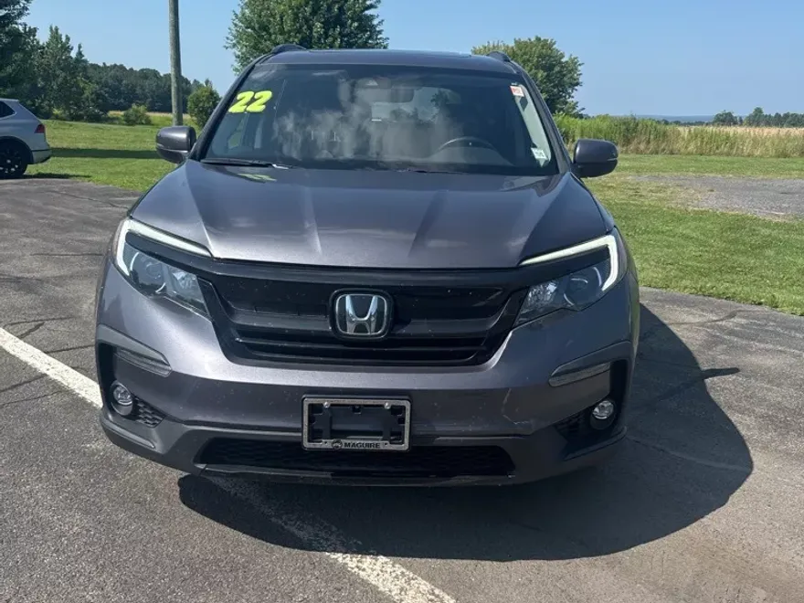 2022 Honda Pilot Special Edition photo 1
