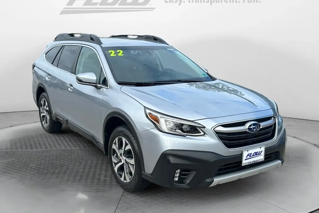 2022 Subaru Outback Limited photo 1