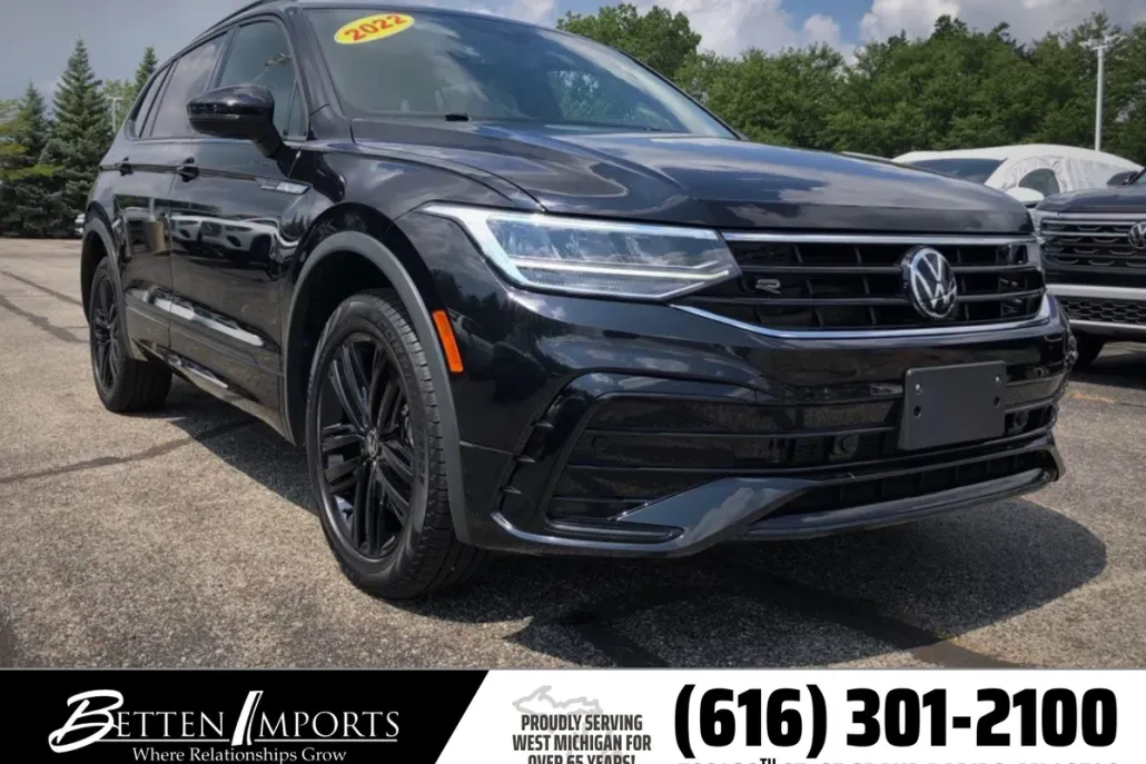2022 Volkswagen Tiguan SE R-Line Black photo 1