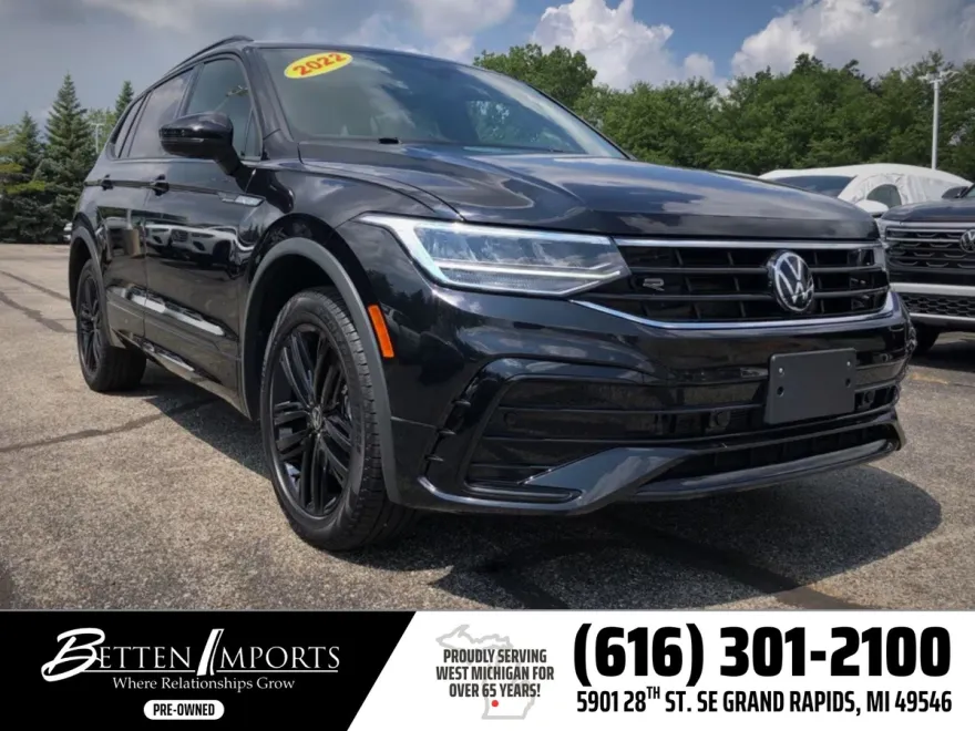 2022 Volkswagen Tiguan SE R-Line Black photo 1