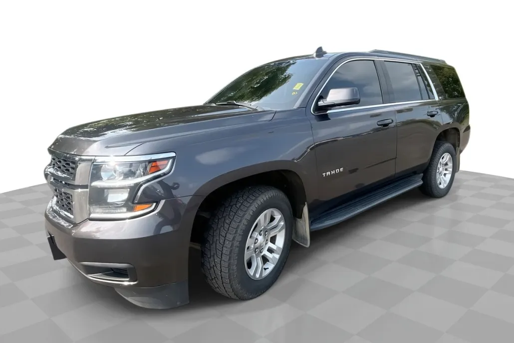 2016 Chevrolet Tahoe LT photo 1