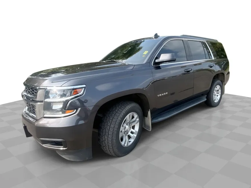 2016 Chevrolet Tahoe LT photo 1