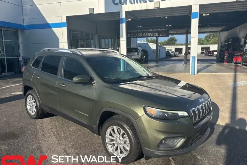 2019 Jeep Cherokee Latitude photo 1