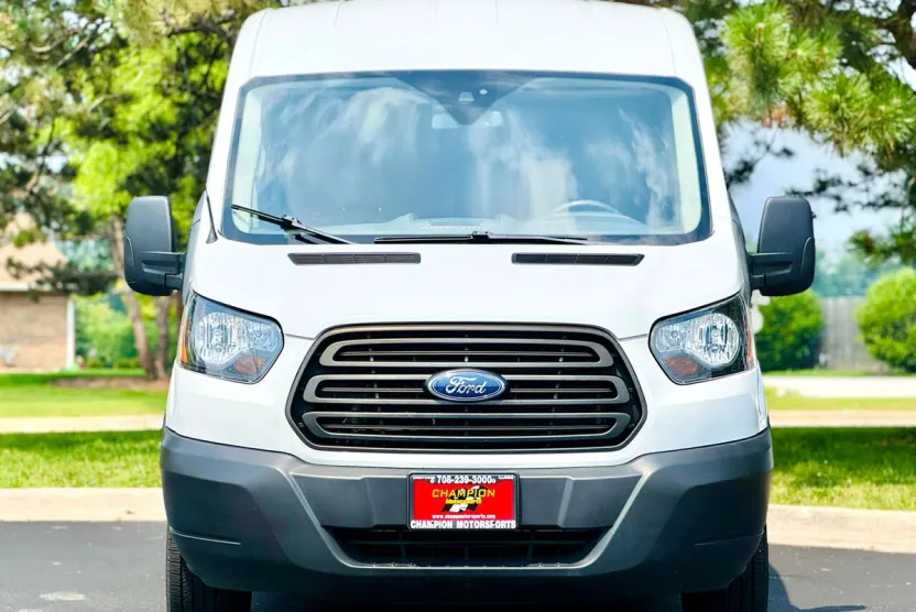 2019 Ford Transit Van photo 1