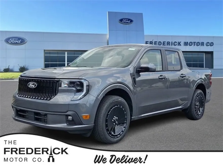 2025 Ford Maverick photo 1