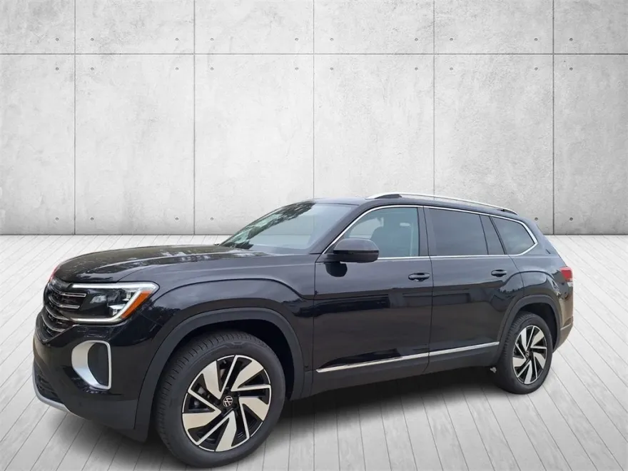 2025 Volkswagen Atlas SEL photo 1