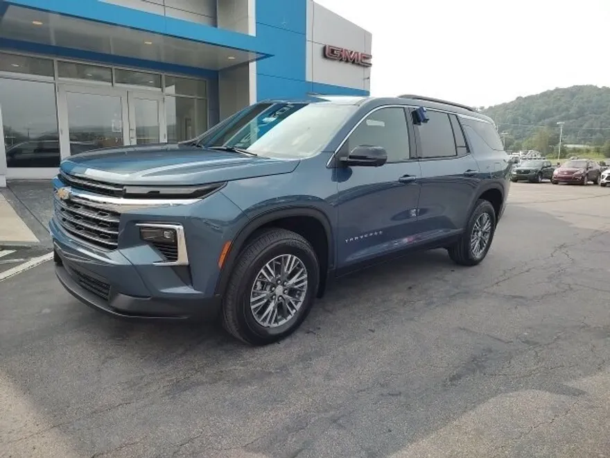 2026 Chevrolet Traverse photo 1