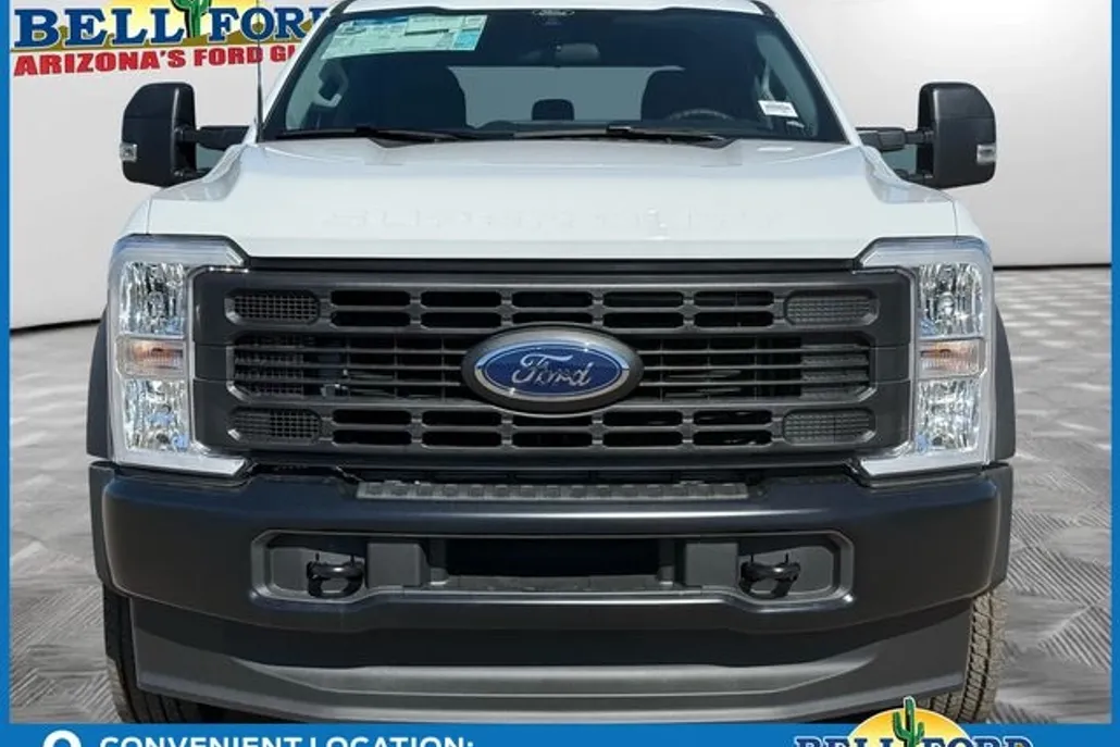 2025 Ford F-550 photo 1