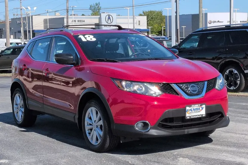 2018 Nissan Rogue Sport SV photo 1