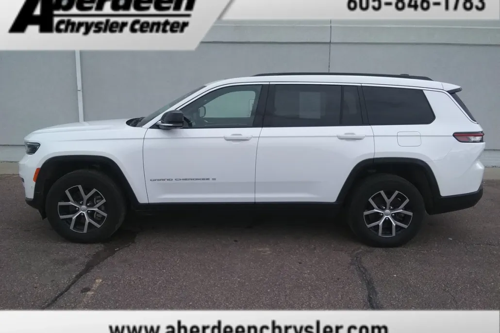 2024 Jeep Grand Cherokee L photo 1