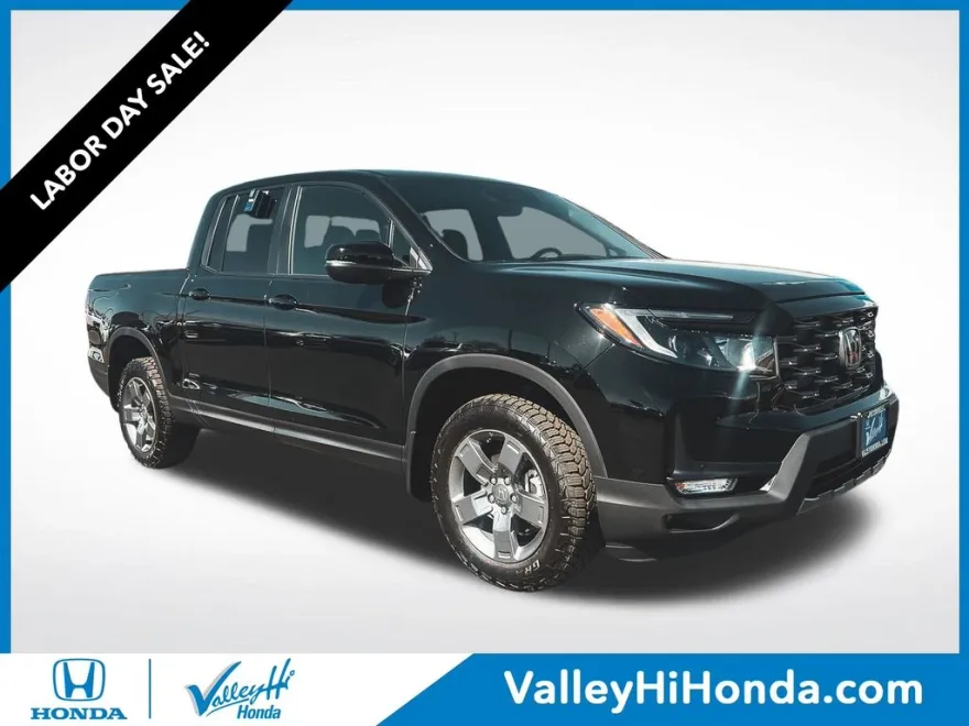 2025 Honda Ridgeline TrailSport photo 1