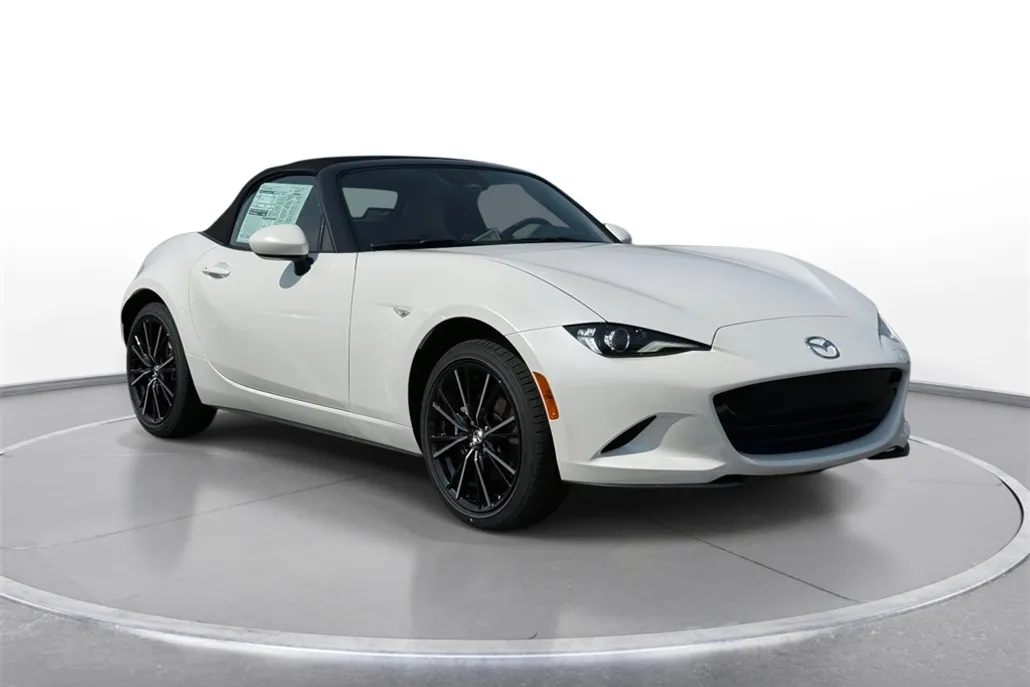 2025 Mazda MX-5 Miata Miata Grand Touring photo 1
