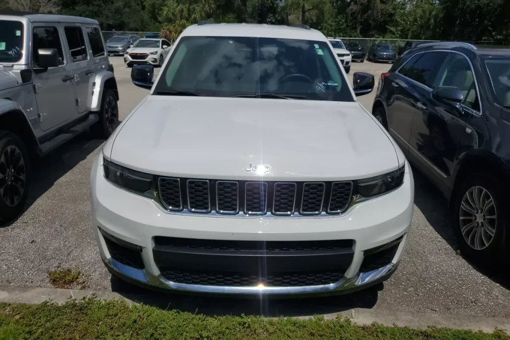 2023 Jeep Grand Cherokee Limited photo 1