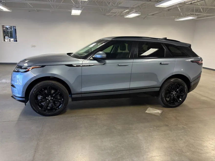 2018 Land Rover Range Rover Velar R-Dynamic SE photo 1