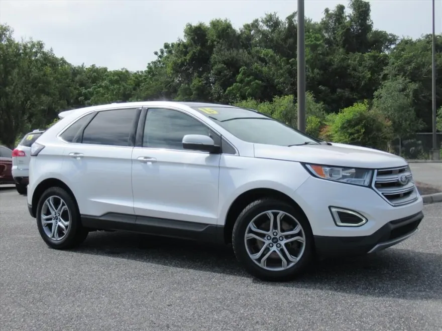 2015 Ford Edge Titanium photo 1