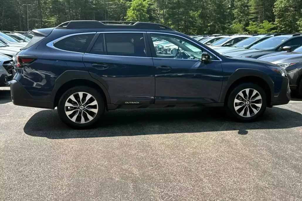 2024 Subaru Outback Limited photo 1