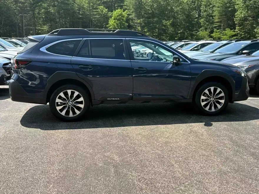 2024 Subaru Outback Limited photo 1