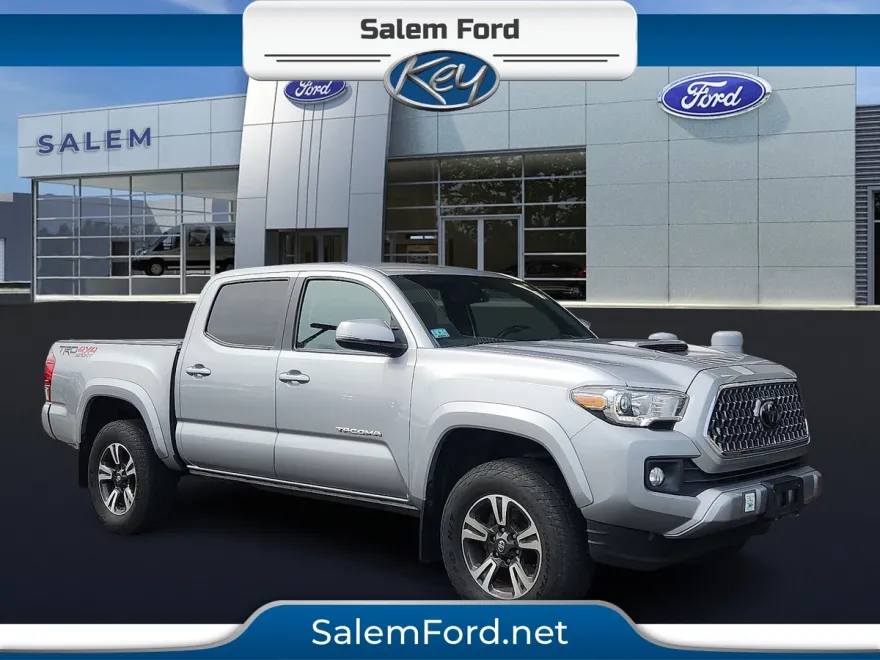 2019 Toyota Tacoma TRD Sport Double Cab photo 1