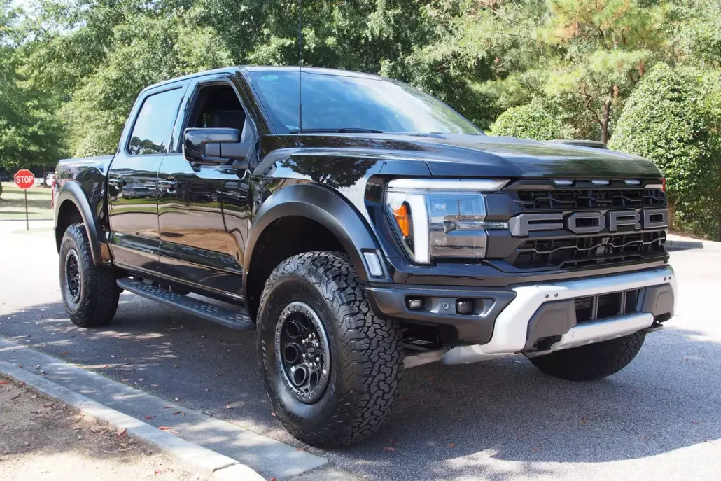 2025 Ford F-150 Raptor photo 1