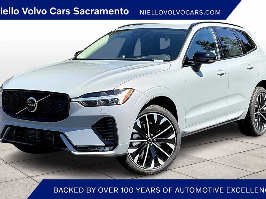 2026 Volvo XC60 B5 photo 1