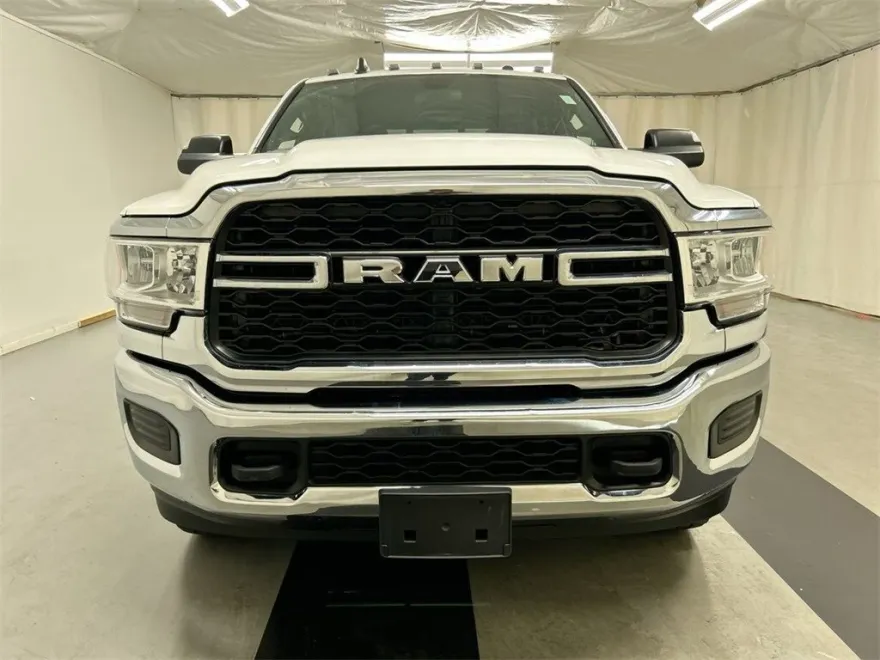 2022 Ram 2500 Tradesman photo 3