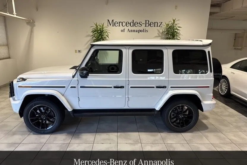 2025 Mercedes Benz G 550 photo 1