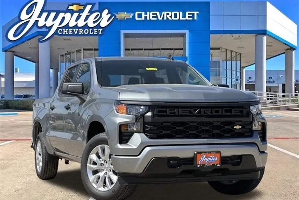 2025 Chevrolet Silverado 1500 Custom photo 1