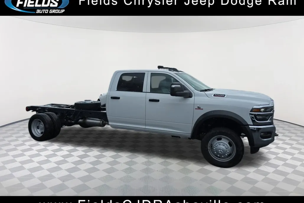 2025 Ram 5500 Tradesman photo 1