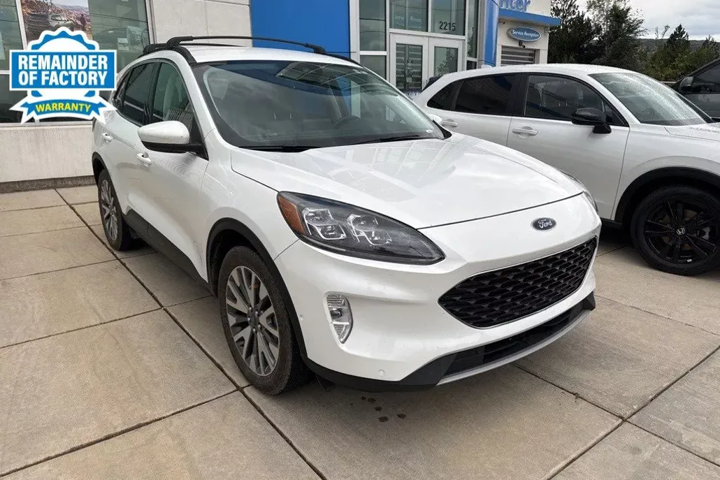 2021 Ford Escape Titanium Hybrid photo 1