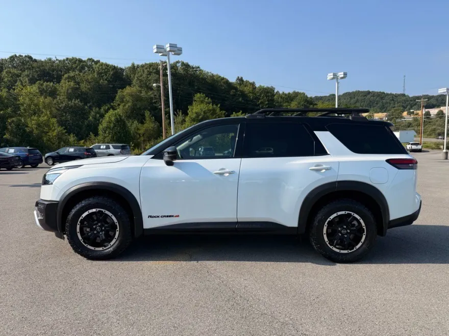 2025 Nissan Pathfinder Rock Creek photo 1