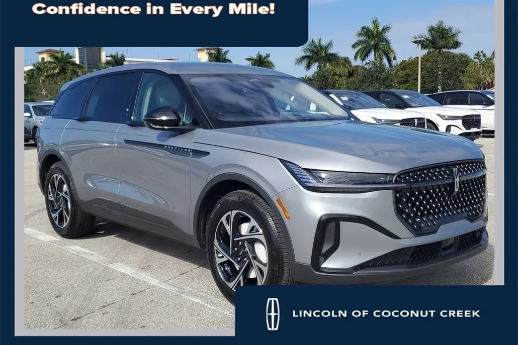 2025 Lincoln Nautilus Premiere photo 1