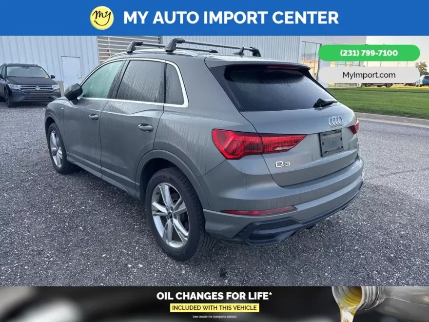 2021 Audi Q3 45 TFSI S line Premium photo 1