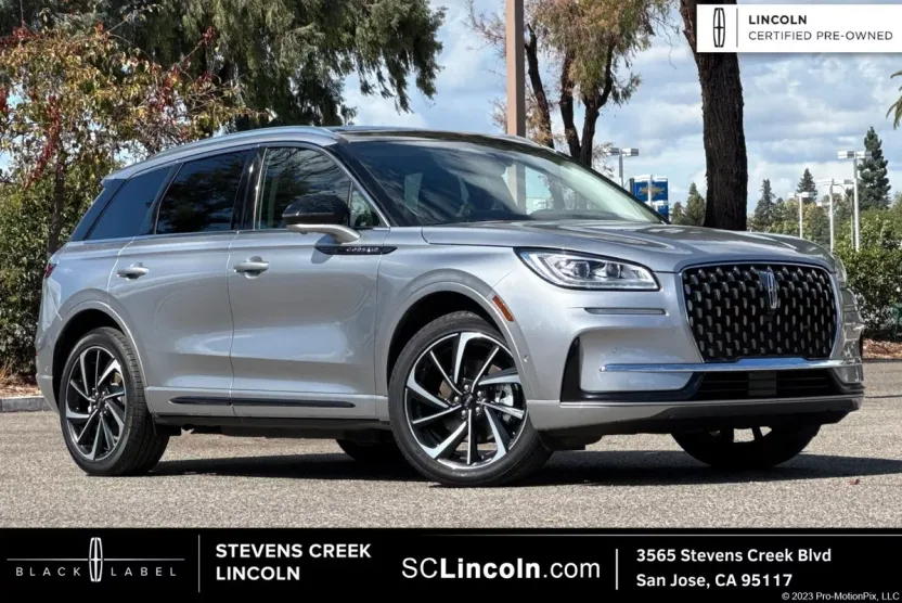 2024 Lincoln Corsair Grand Touring photo 1