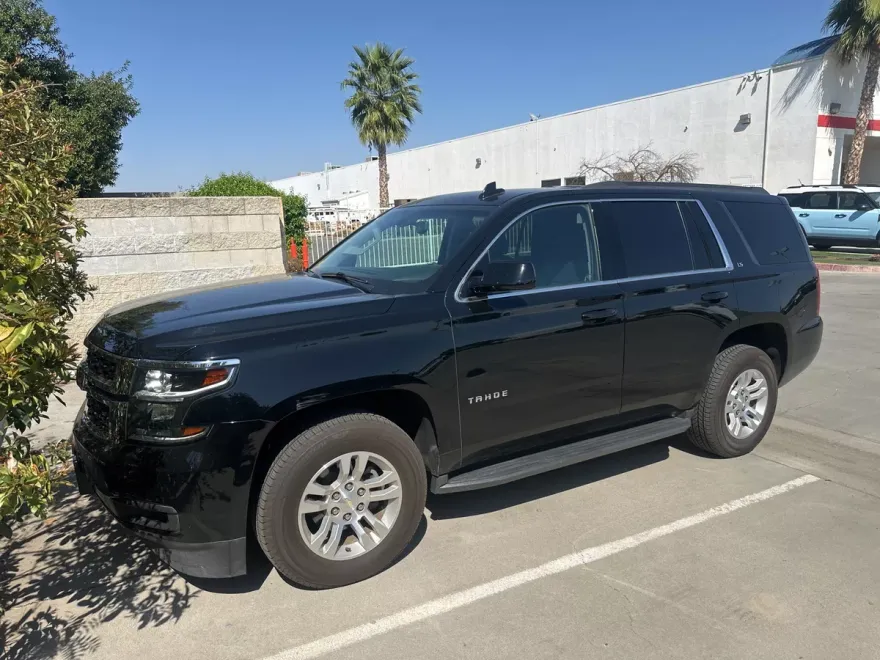 2016 Chevrolet Tahoe LS photo 1