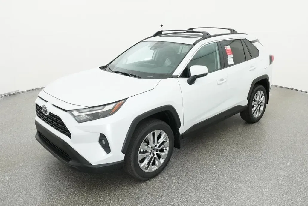 2025 Toyota RAV4 XLE Premium photo 1
