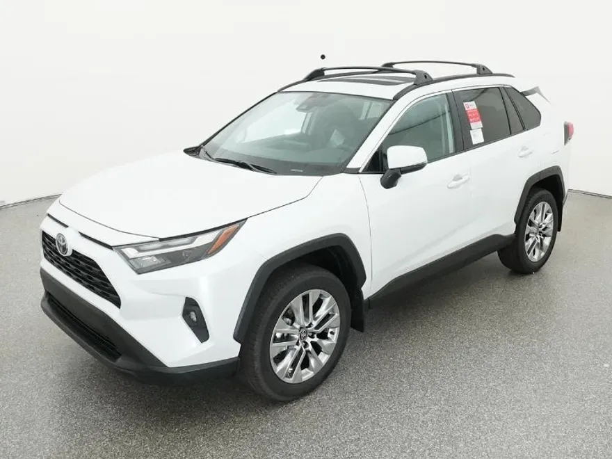 2025 Toyota RAV4 XLE Premium photo 1