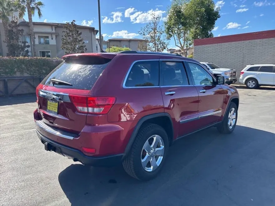 2012 Jeep Grand Cherokee Limited photo 1