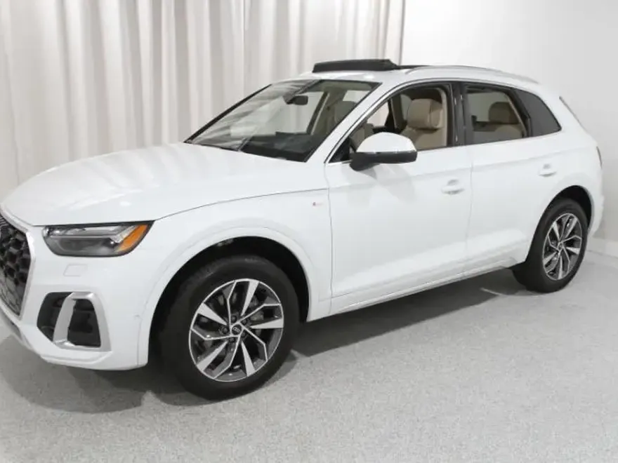 2024 Audi Q5 S line Premium Prestige photo 1