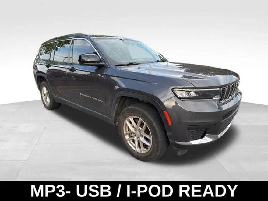 2022 Jeep Grand Cherokee Laredo photo 1