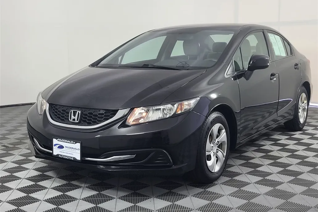 2013 Honda Civic LX photo 1