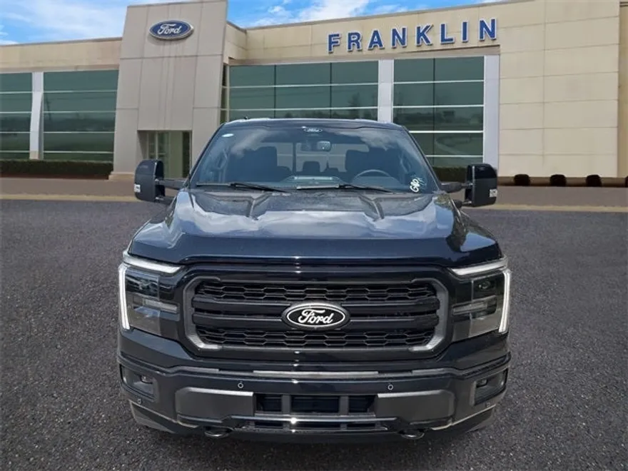2025 Ford F-150 Lariat photo 1